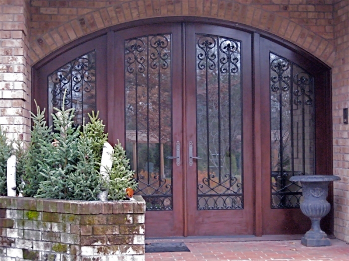 sauer-doors-with-grilles-for-web-2